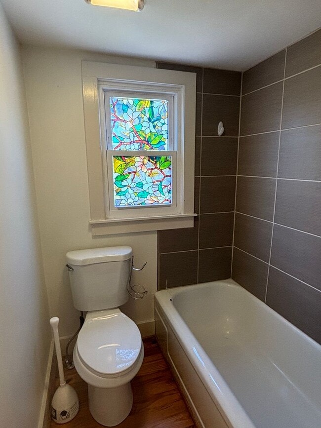 Building Photo - LEASING SPECIAL Cozy East Nashville 3 Bedr...