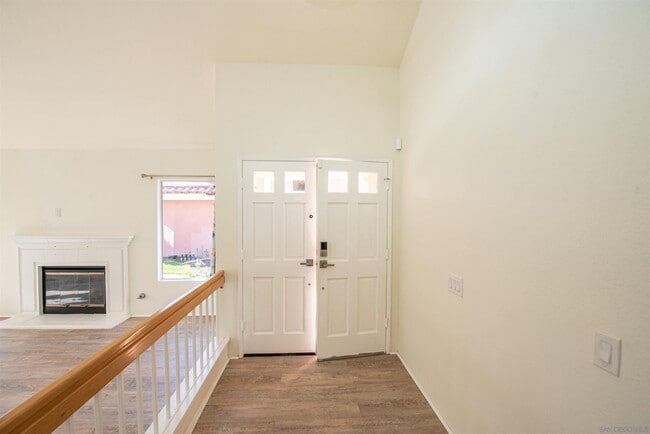 Building Photo - 11323 Caminito Corriente