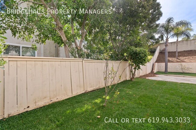 Building Photo - 10998 Corte Playa Barcelona