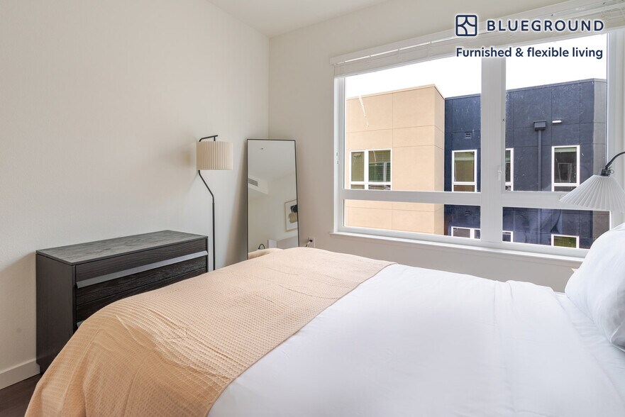 Building Photo - 100 Callan Ave