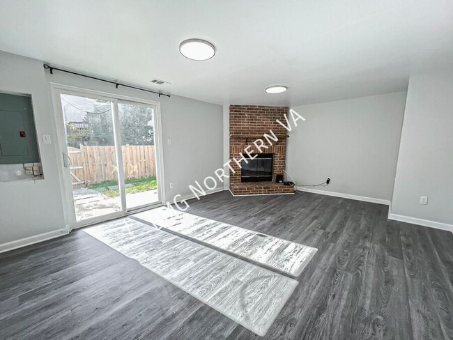 Building Photo - 14416 Black Horse Ct