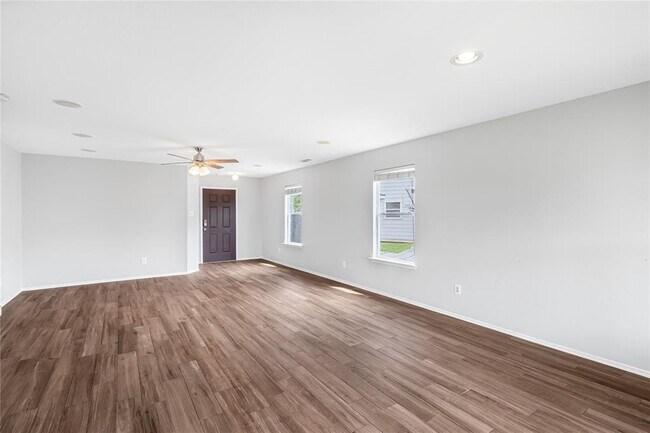 Building Photo - 11307 Sugar Bowl Dr