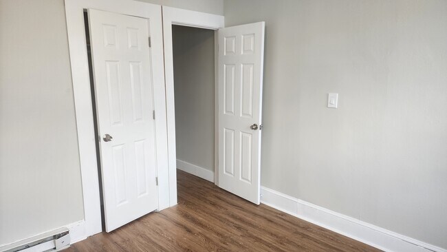 Building Photo - 1516 Pembroke St