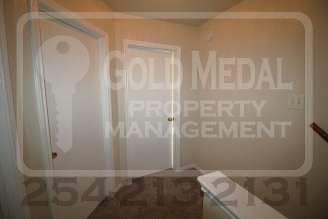 Building Photo - 1408 Dugger Cir