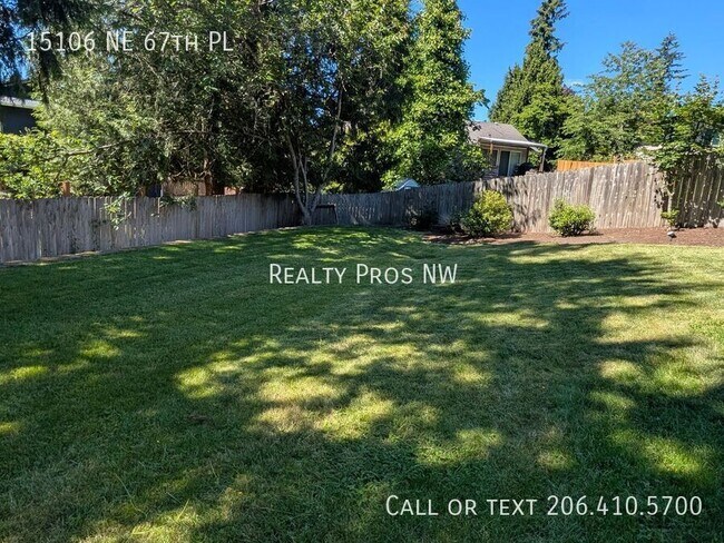 Building Photo - 15106 NE 67th Pl