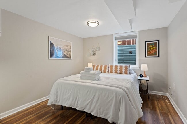 Building Photo - The Garland Bleu 3 bedroom home (Furnished)