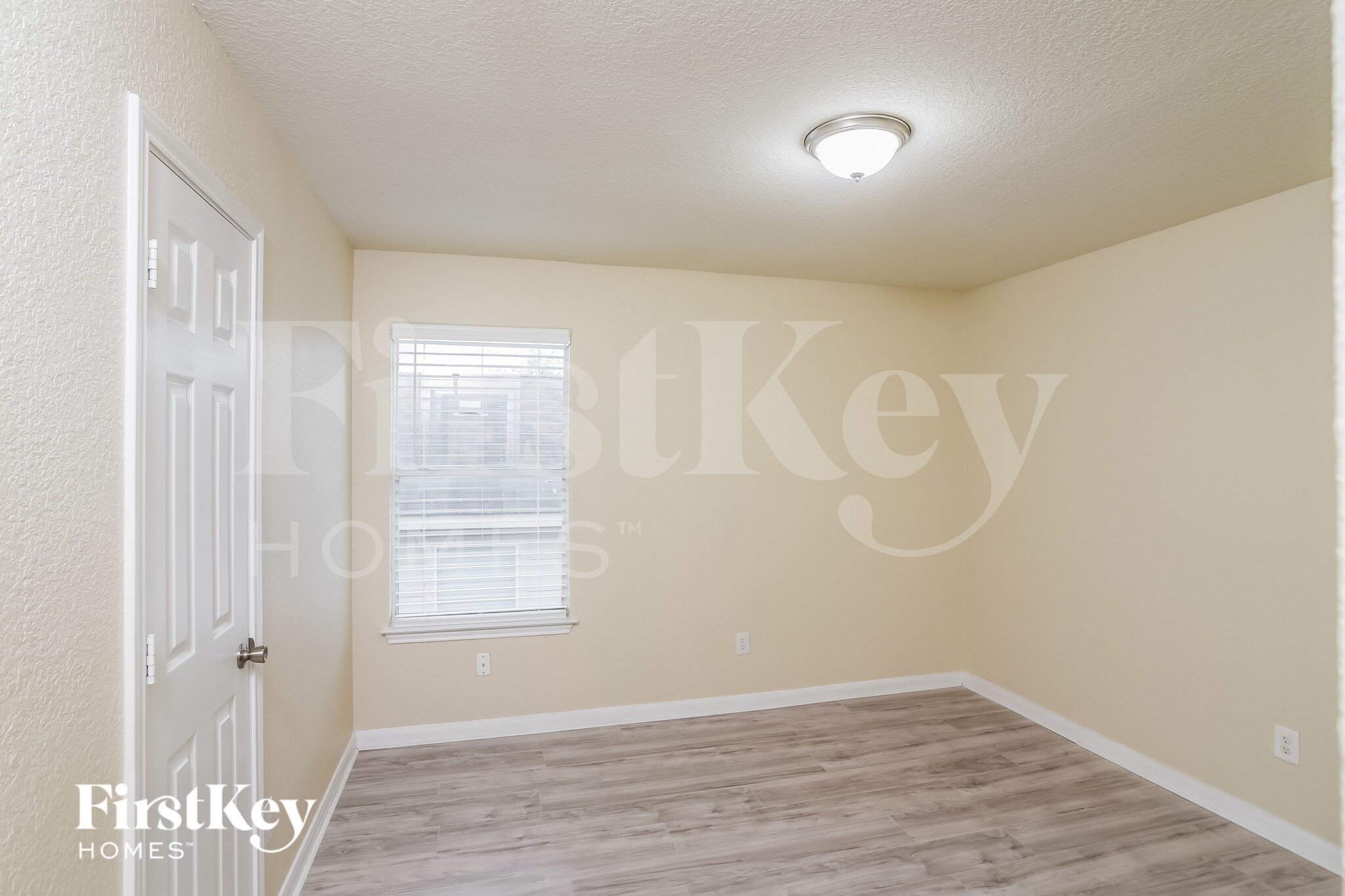 Building Photo - 5707 Fossil Canyon