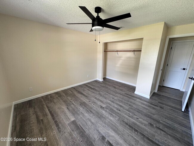 Building Photo - 1723 Bruman Terrace