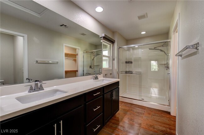 Building Photo - 7017 Pearl Hilltop Ct