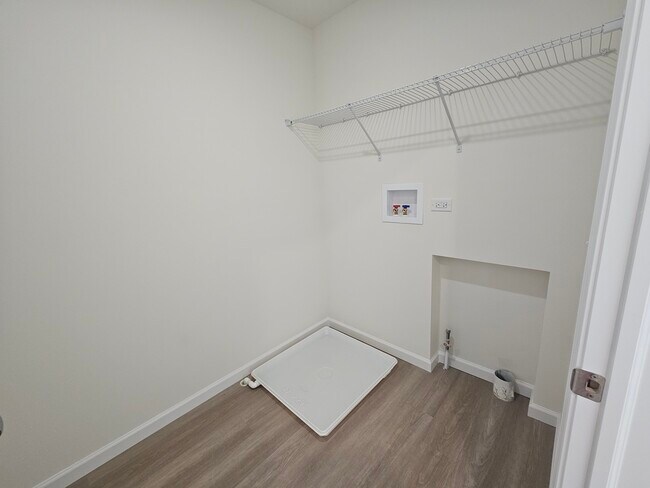 Building Photo - 24408 W Alexis Ln