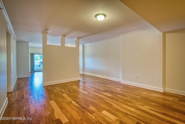 Building Photo - 525 3rd St N