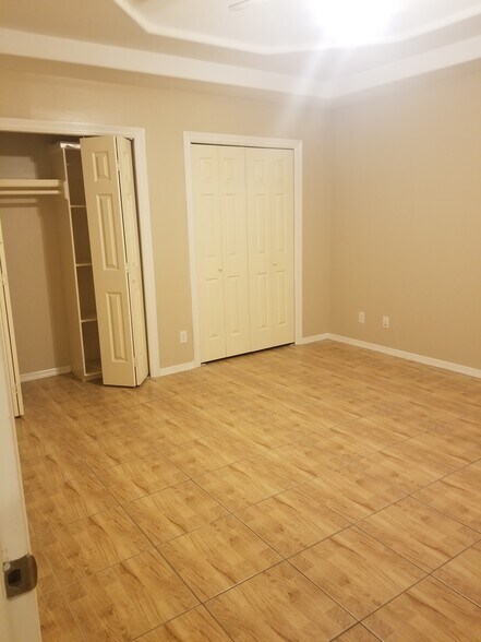 Building Photo - 1824 Tierra Dulce Dr