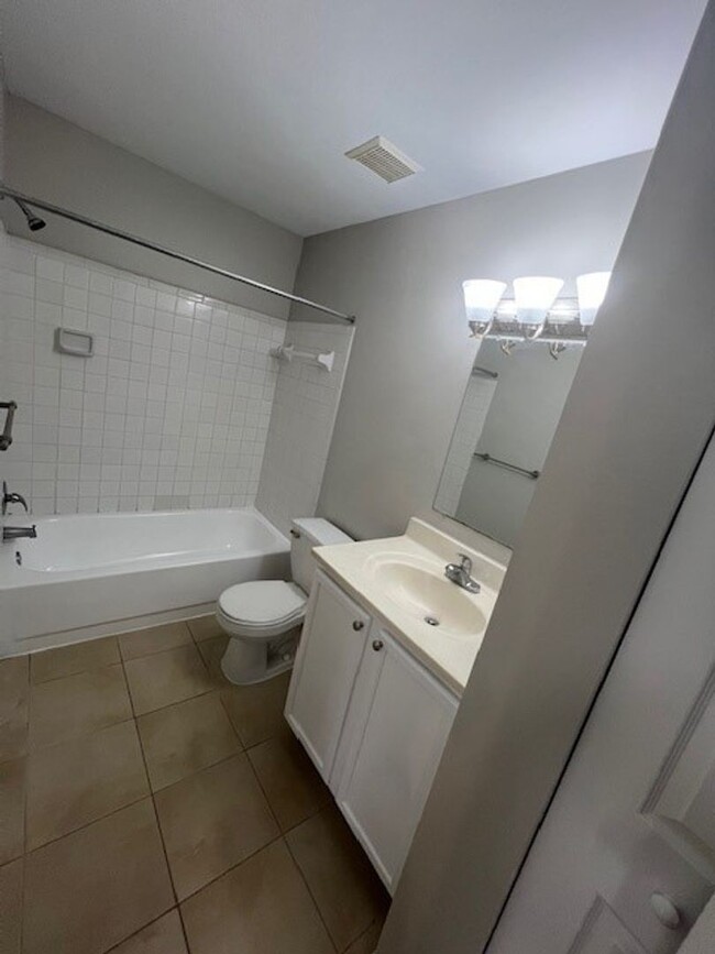 Building Photo - Upgraded 2 Bedroom 2 Bath Condo For Rent I...