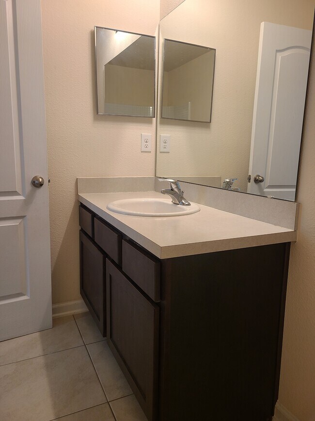 Building Photo - 7737 Legacy Trl