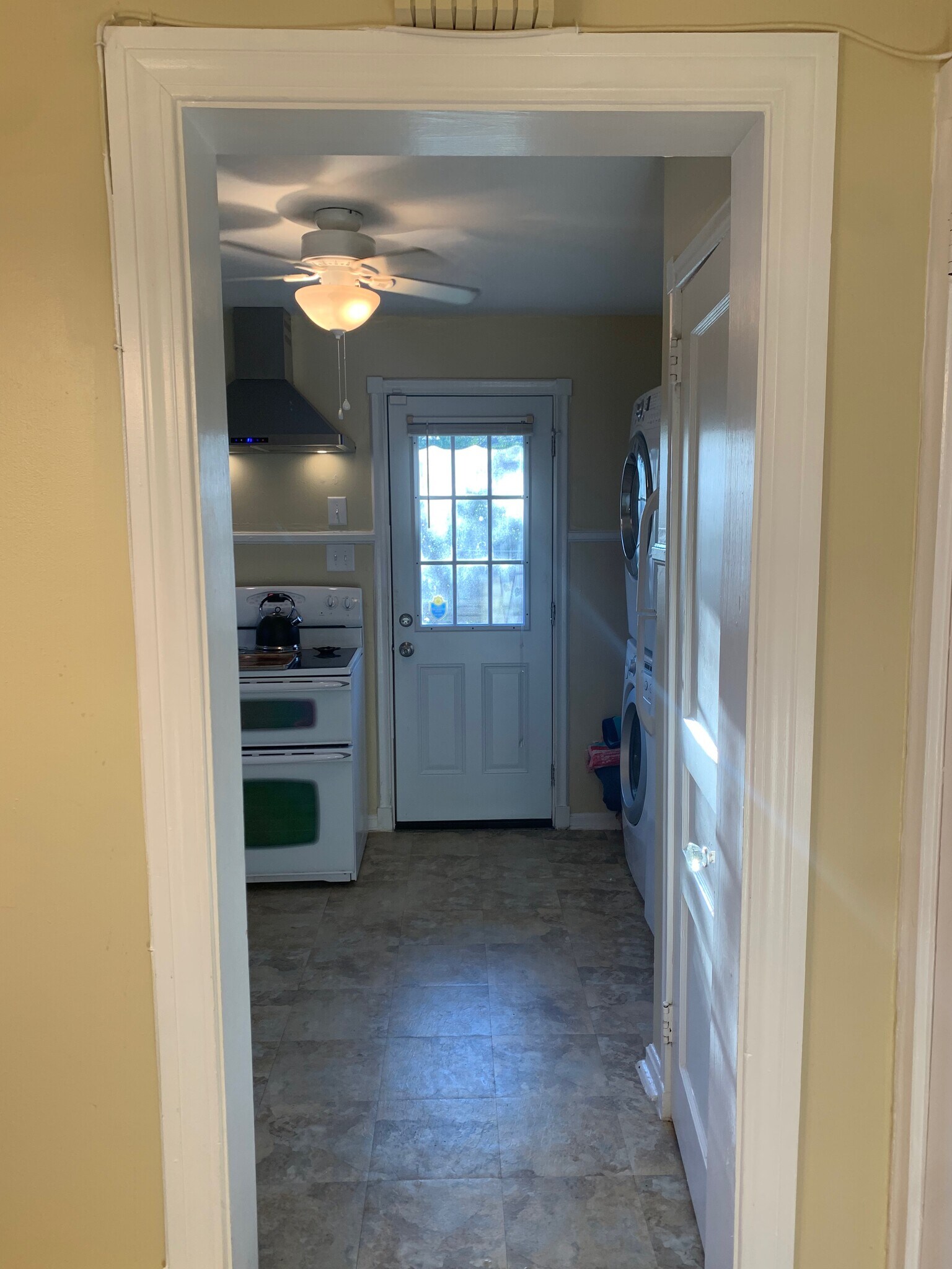 4 - Kitchen 1 - 810 Rittiner Dr