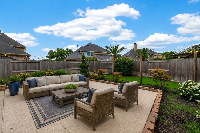 Building Photo - 27411 Manor Falls Lane