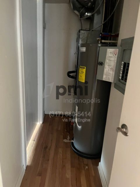 Building Photo - 1 W 28th St