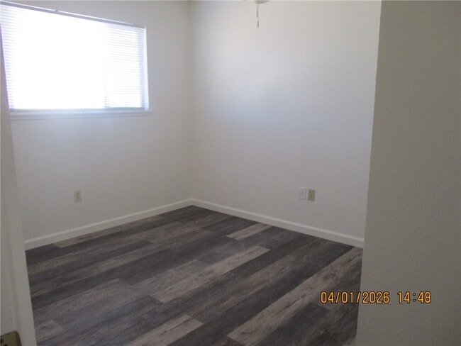 Building Photo - 1235 Navajo Dr