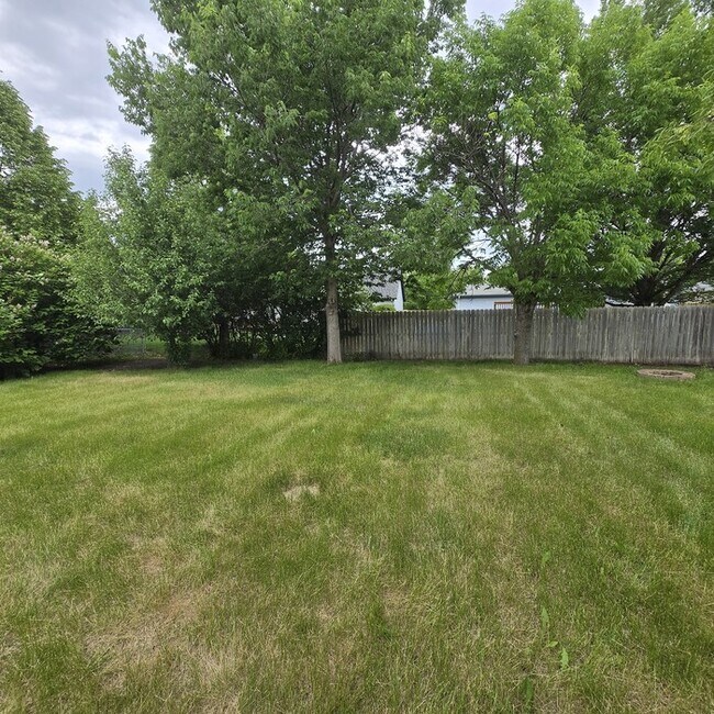 Building Photo - 5238 W Lanark Dr