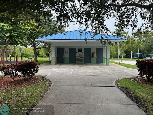 Building Photo - 3600 Oaks Clubhouse Dr