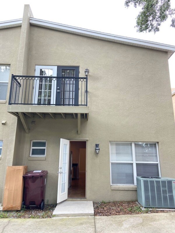 Building Photo - 1210 Catherine St