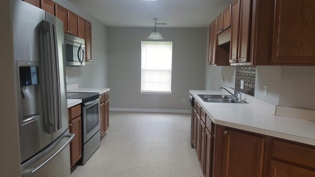 Building Photo - 182 Cherry Laural Lane