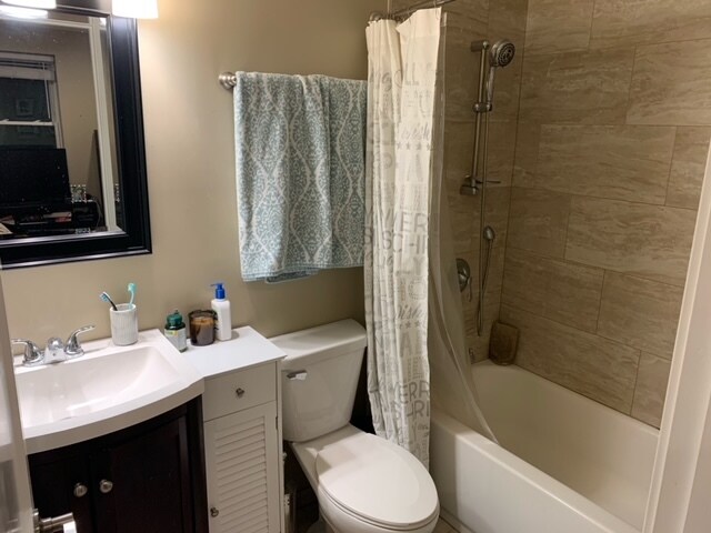 Building Photo - 1951 N Fremont St