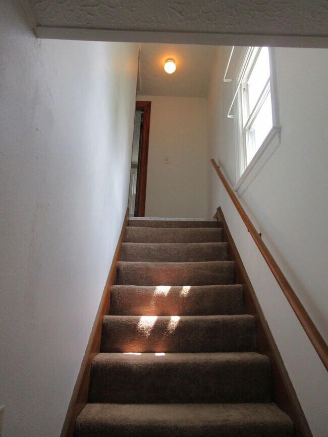 Building Photo - 3510 Elm St