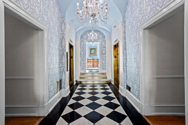 Building Photo - "Modern Comfort Awaits: Spacious 2-Bed, 2-Bath Condo with Elegance in the Heart of Atlanta"