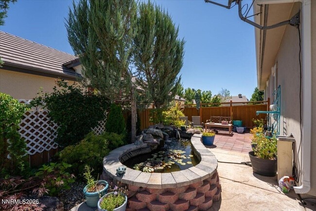 Building Photo - 7330 Island Queen Dr