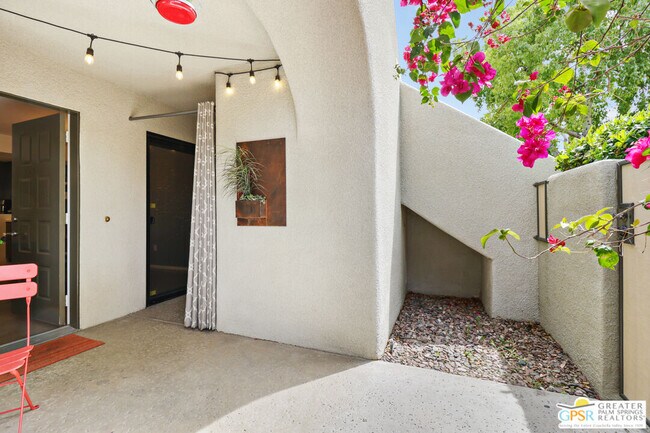 Building Photo - 353 N Hermosa Dr