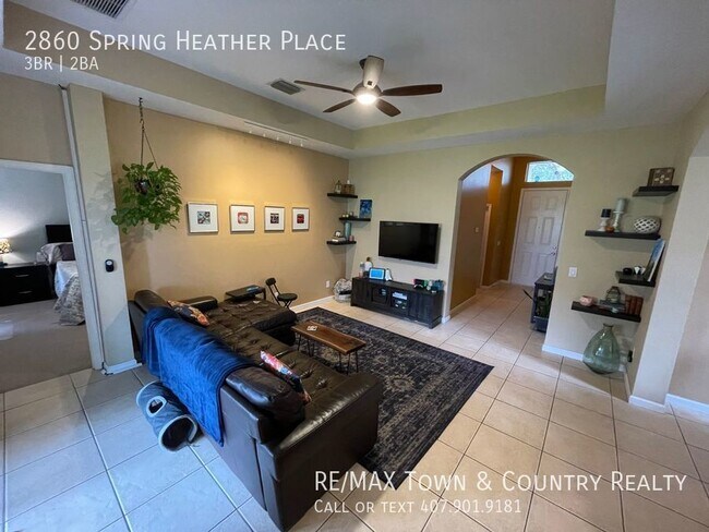 Building Photo - 2860 Spring Heather Pl