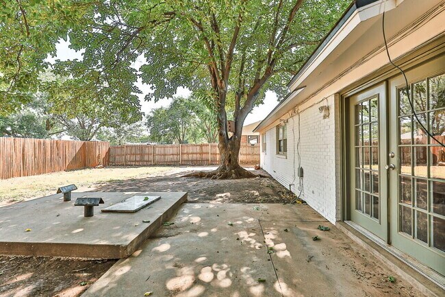 Building Photo - 4406 60th St