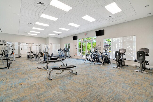 Building Photo - 600 S Dixie Hwy