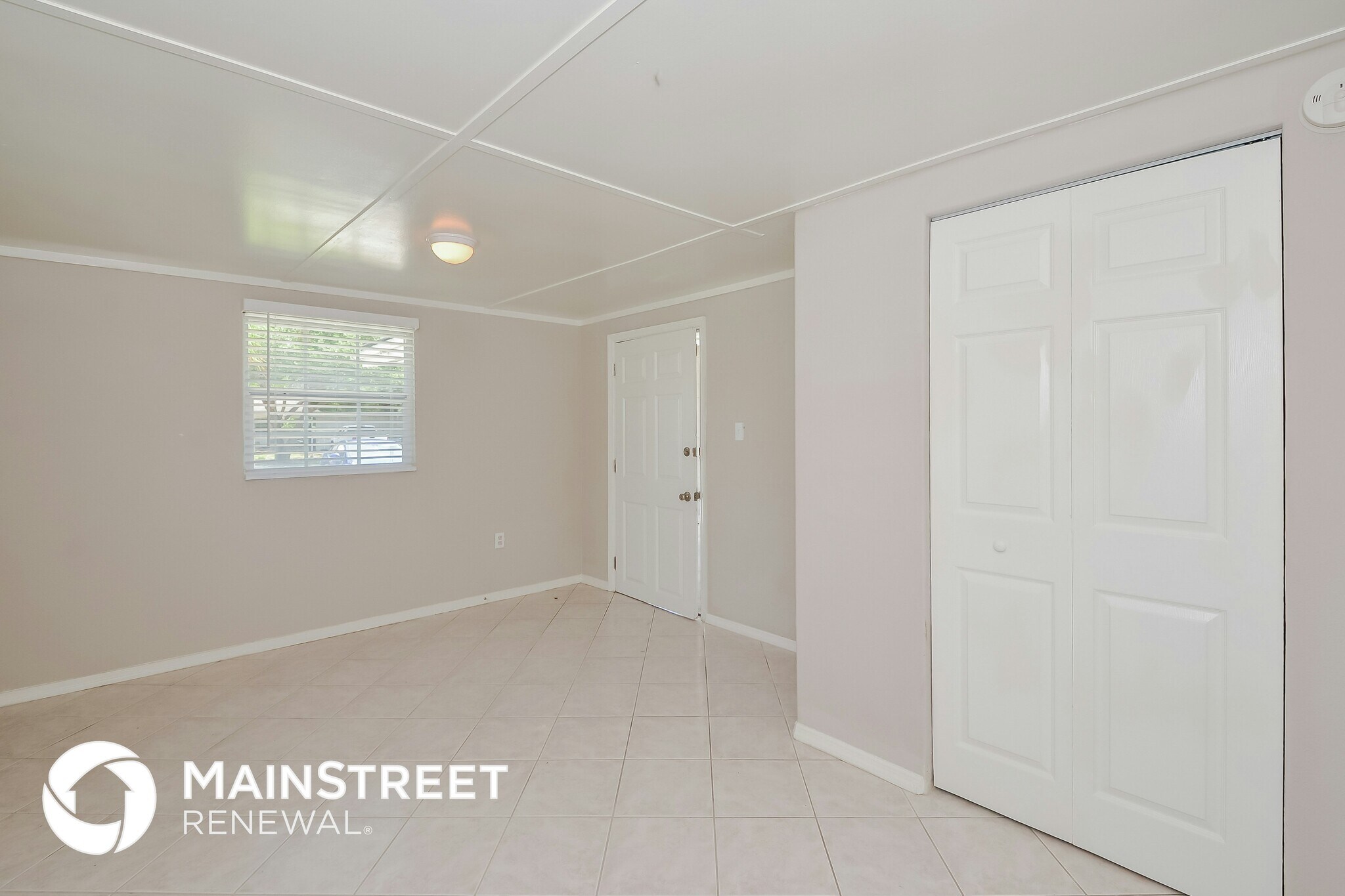 Building Photo - 1642 Banyan Dr