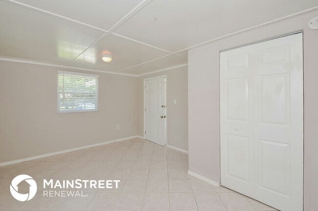 Building Photo - 1642 Banyan Dr