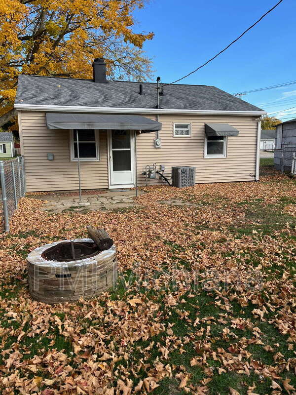 Building Photo - 519 Grand Blvd