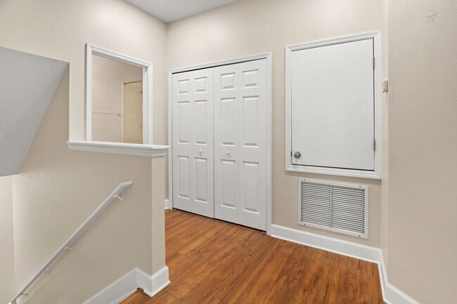 Building Photo - 8078 Moonstone Dr