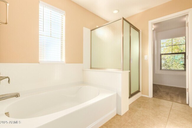 Building Photo - 3215 E Sports Dr