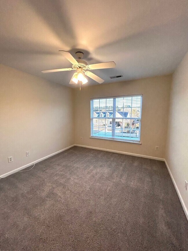 Building Photo - Stunning 4BR Home with amazing pond views!