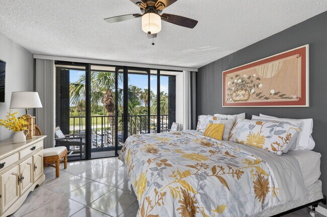 Building Photo - 9650 S Ocean Dr