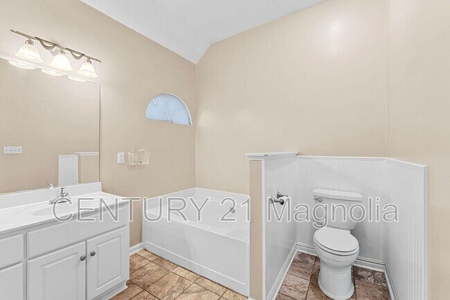 Building Photo - 934 Sedgefield Cir