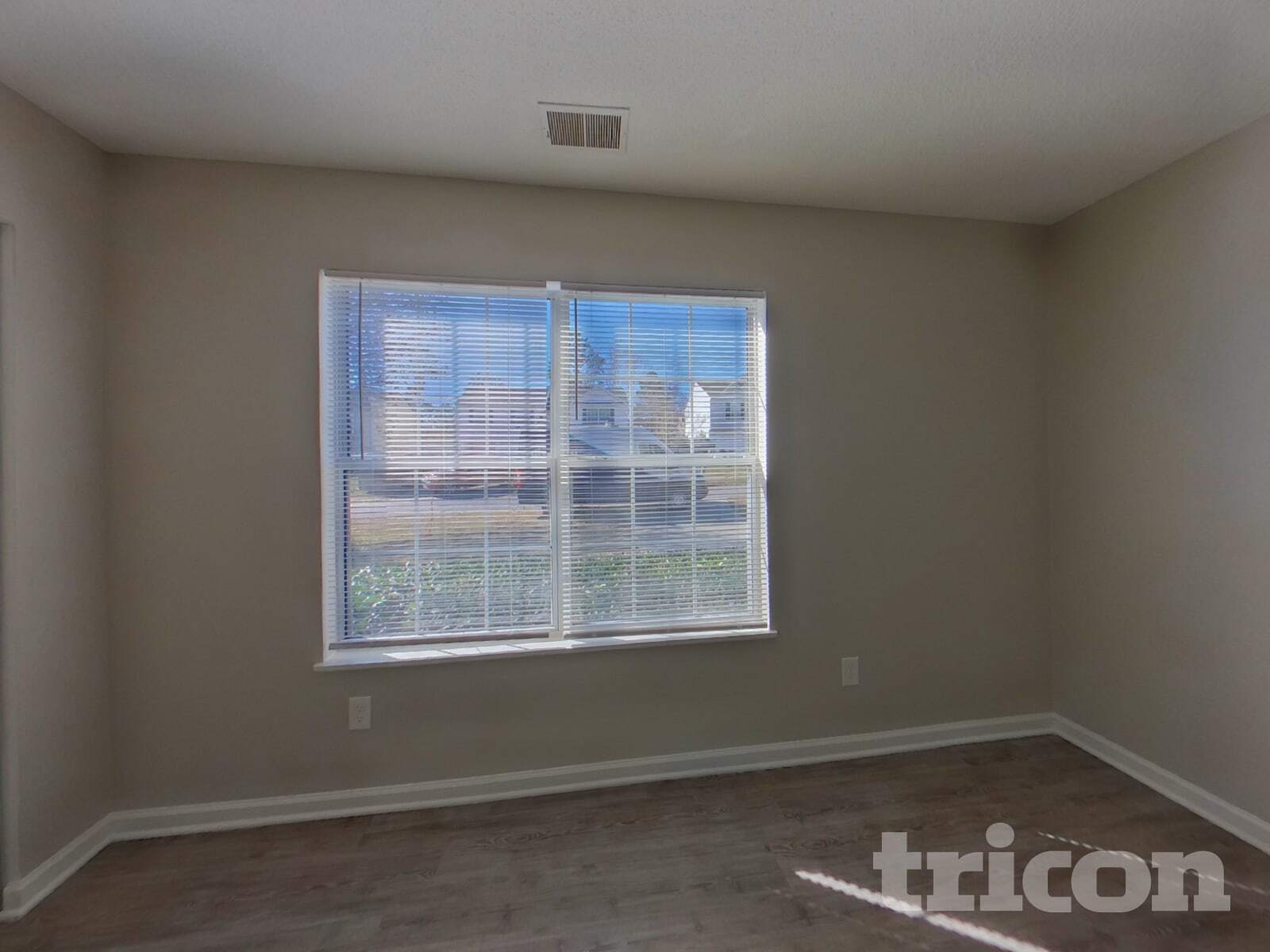 Building Photo - 172 Cherry Grove Dr