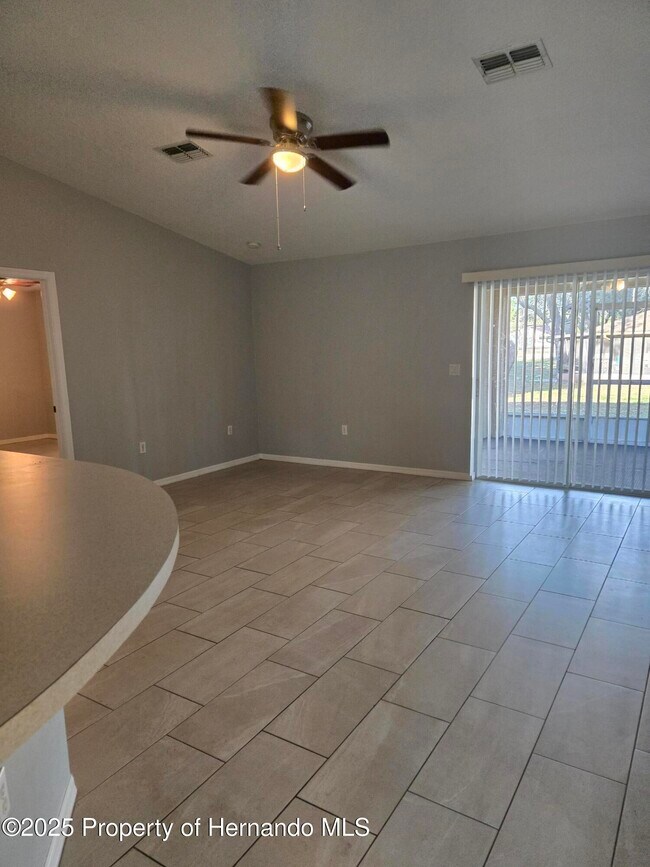 Building Photo - 1330 Clovis Ln