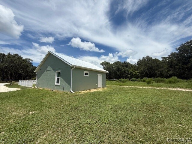 Building Photo - 5838 W Green Acres St