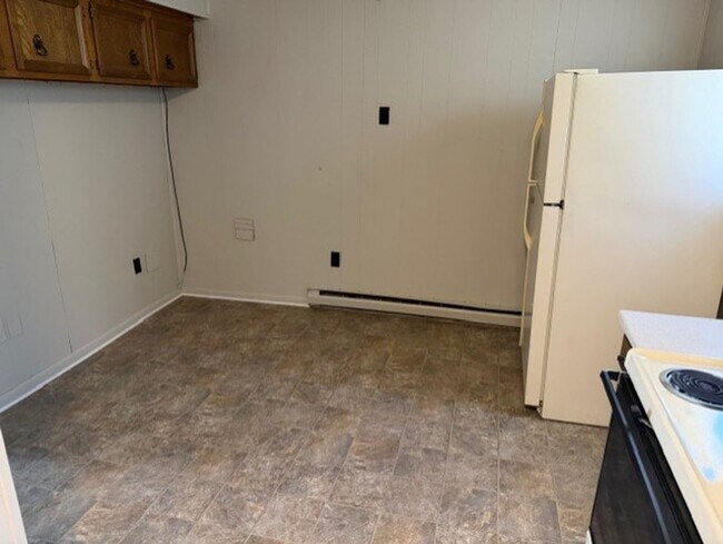 Building Photo - 2144 S 2nd St