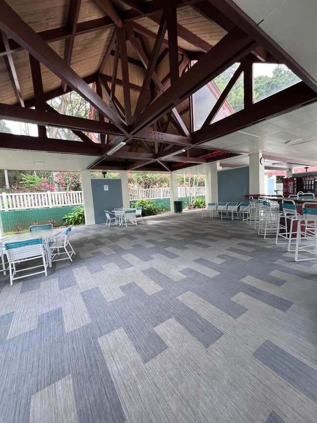 Building Photo - 2 bedroom, 1 bath, condo at Pearl Two * Pa...
