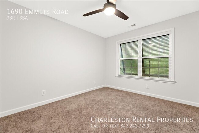 Building Photo - 1690 Emmets Rd