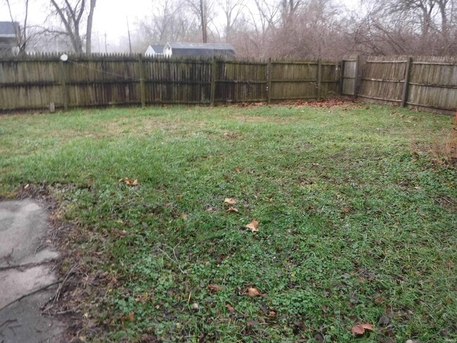 Building Photo - 5624 Gates Dr