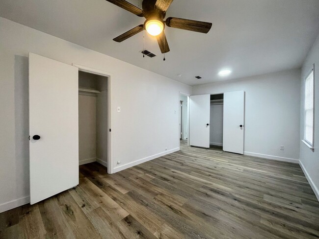 Building Photo - Snyder’s Sweet Spot: Modern Comfort Meets Country Charm